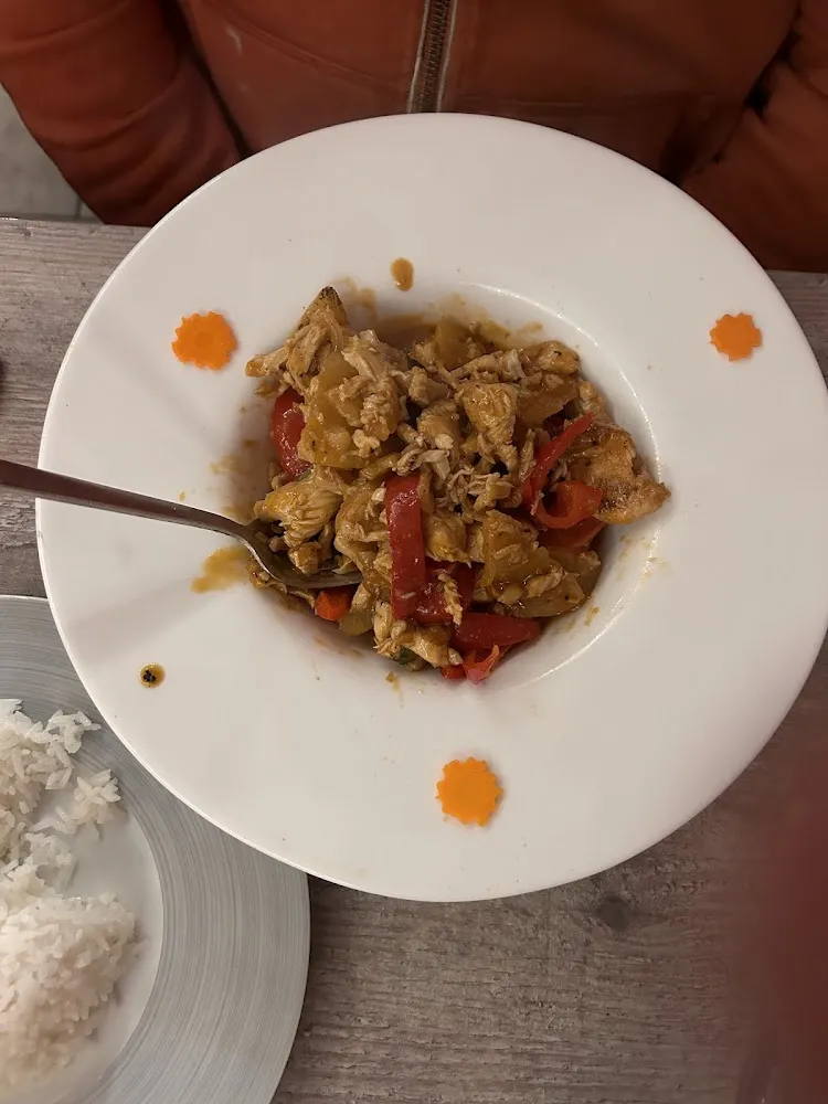Chicken Pineapple Stir Fry with Rice